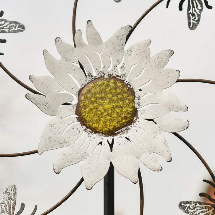 Close Up of Daisy Wind Spinner